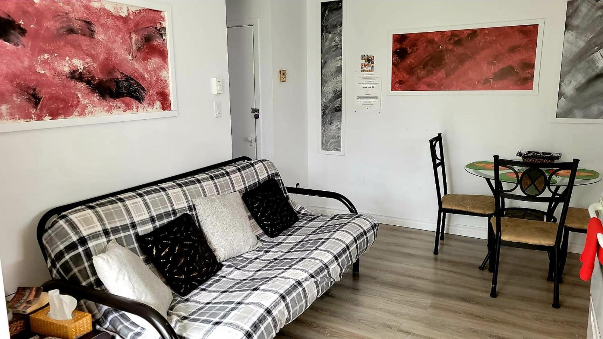 Quiet Cozy Apartment Next To Highway Wifi+Netflix Edmundston Kültér fotó